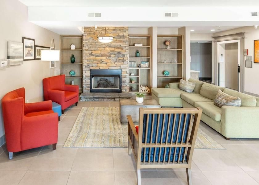 Georgia Smyrna Lobby