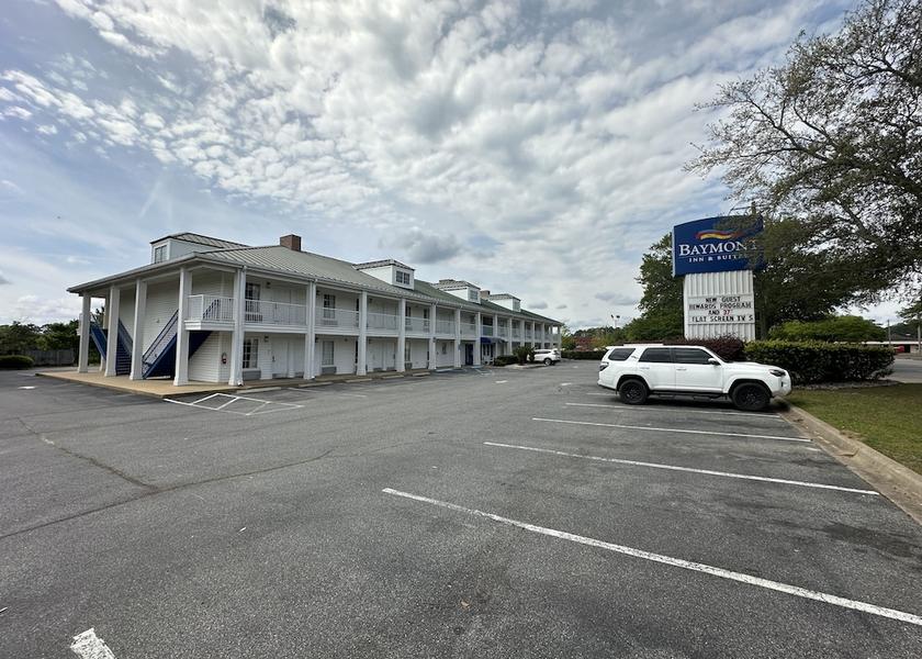 Georgia Thomasville Exterior Detail