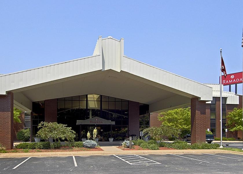 Iowa Bettendorf Facade