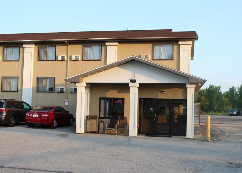 Iowa Clear Lake Exterior Detail