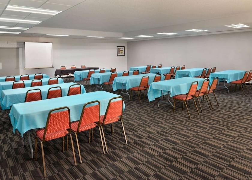 Iowa Des Moines Meeting Room