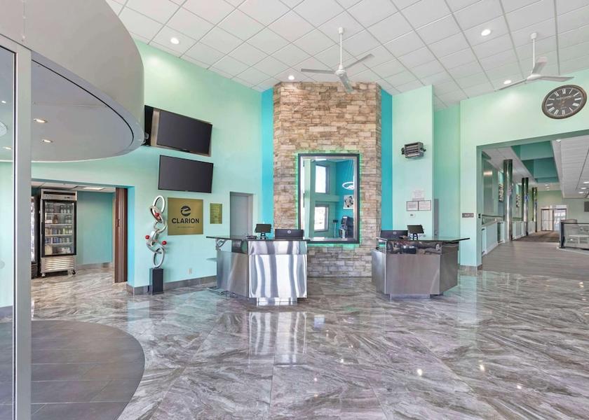 Iowa Des Moines Lobby