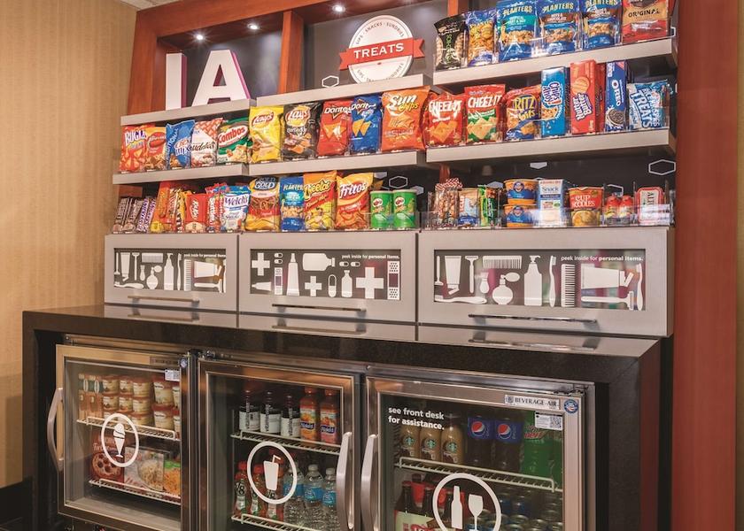 Iowa Des Moines Snack Bar