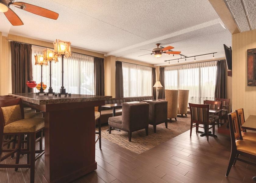 Iowa Des Moines Reception