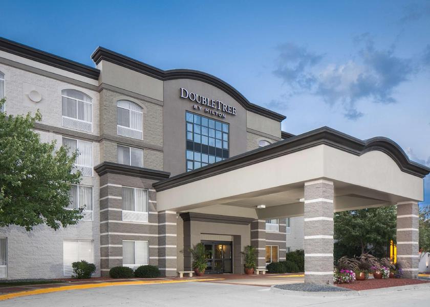 Iowa Des Moines Hotel Exterior