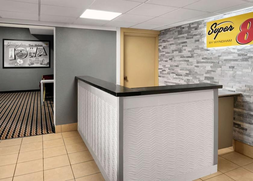 Iowa Des Moines Reception