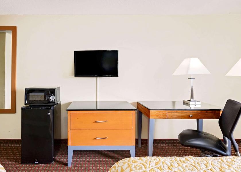 Iowa Fort Dodge Room