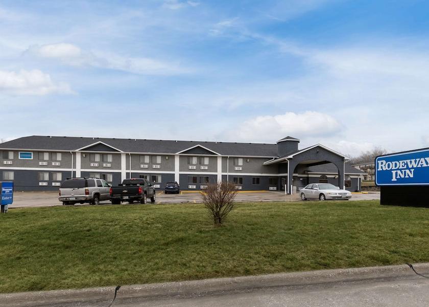 Iowa Red Oak Exterior Detail