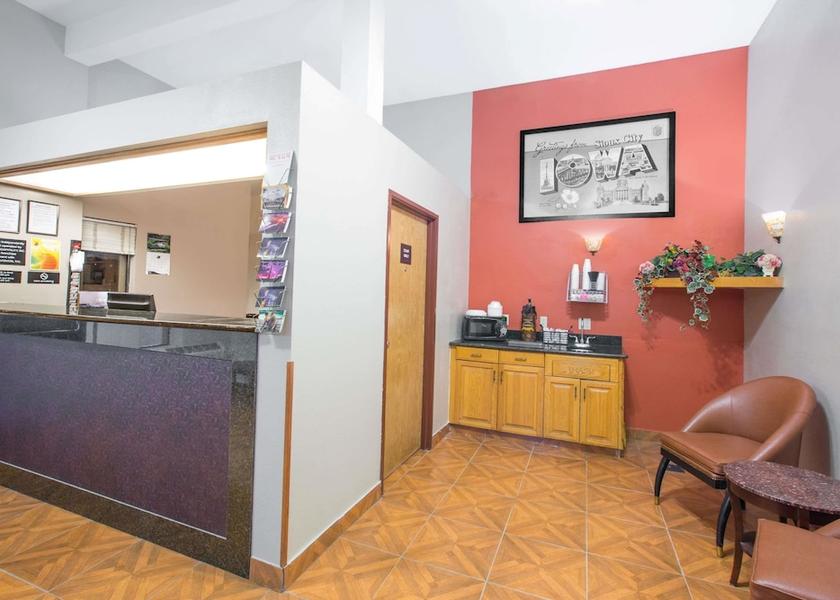 Iowa Sioux City Lobby