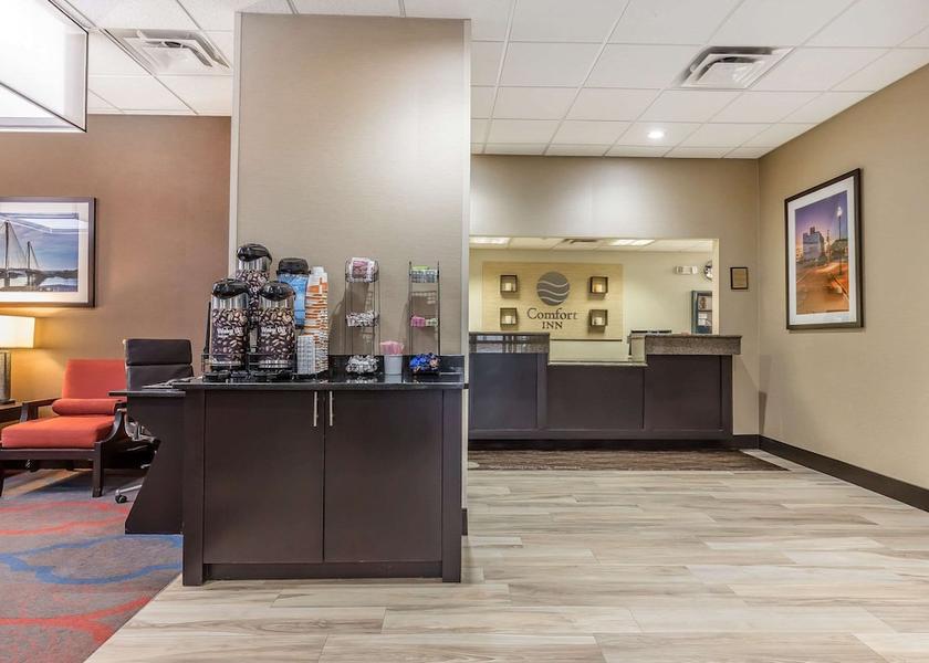 Illinois Alton Lobby