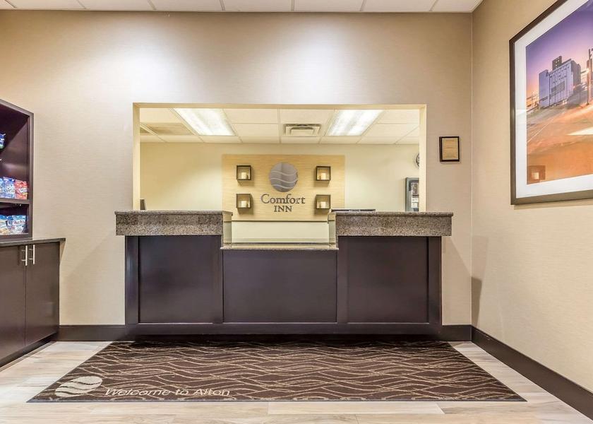 Illinois Alton Lobby