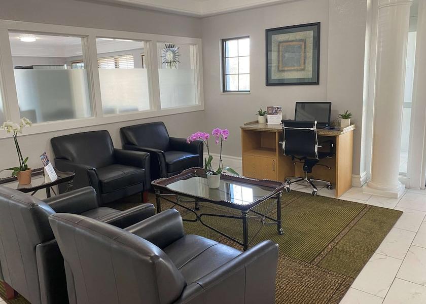 Illinois Arlington Heights Lobby