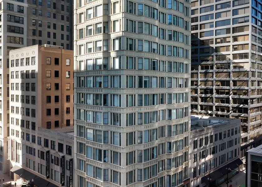 Illinois Chicago Hotel Exterior