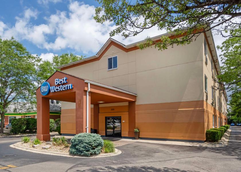 Illinois Des Plaines exterior view