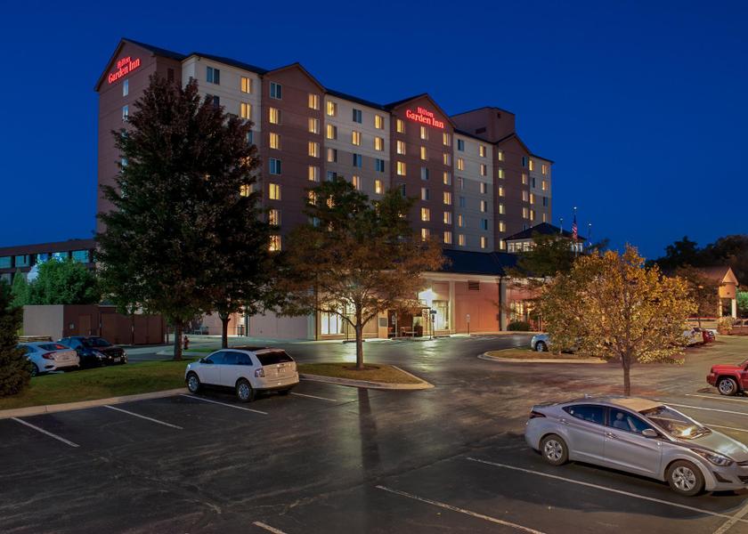 Illinois Des Plaines Hotel Exterior