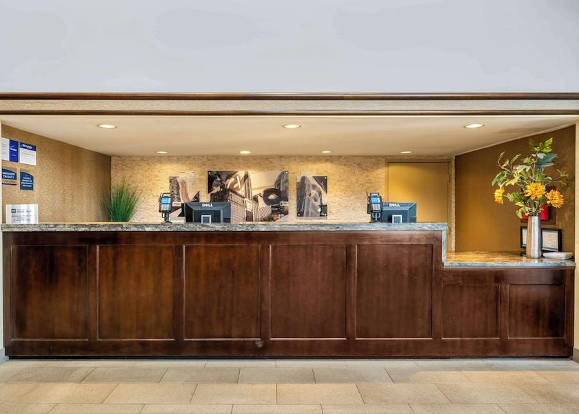 Illinois Downers Grove Reception