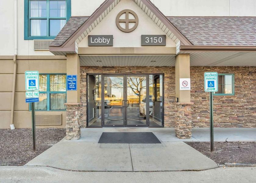 Illinois Downers Grove Exterior