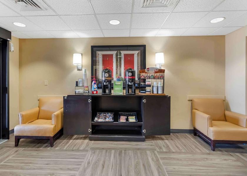 Illinois Elmhurst Breakfast Area