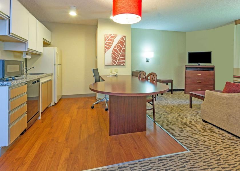 Illinois Hoffman Estates Room