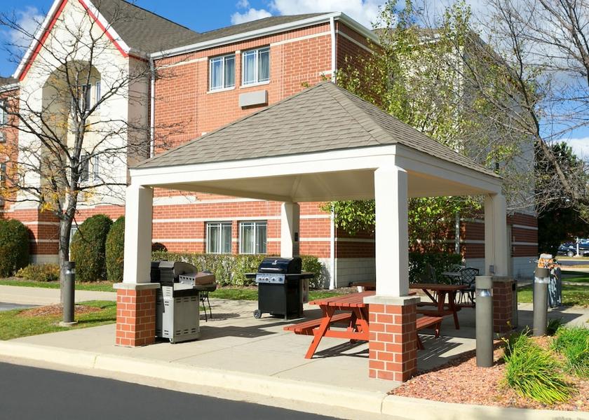 Illinois Hoffman Estates BBQ/picnic area