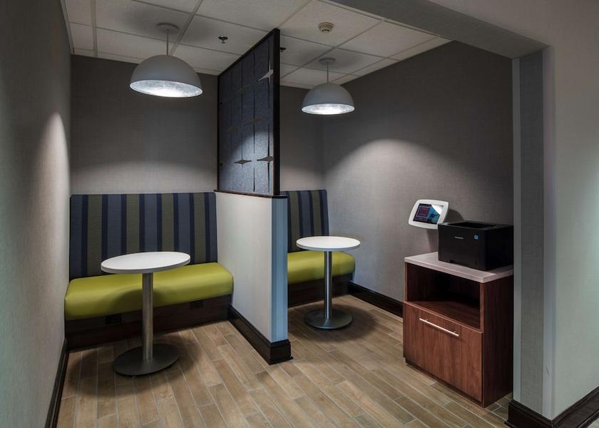 Illinois Lincolnshire Business Centre