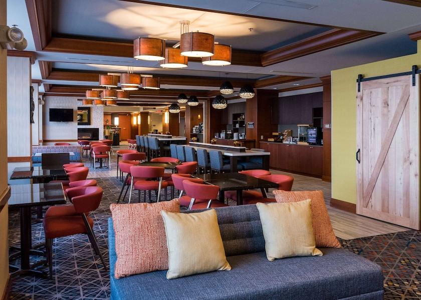 Iowa Moline Breakfast Area