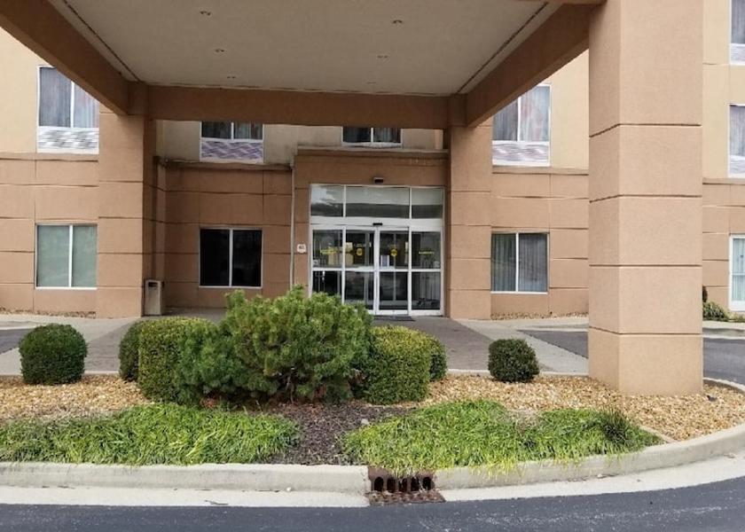 Illinois Mount Vernon Exterior Detail