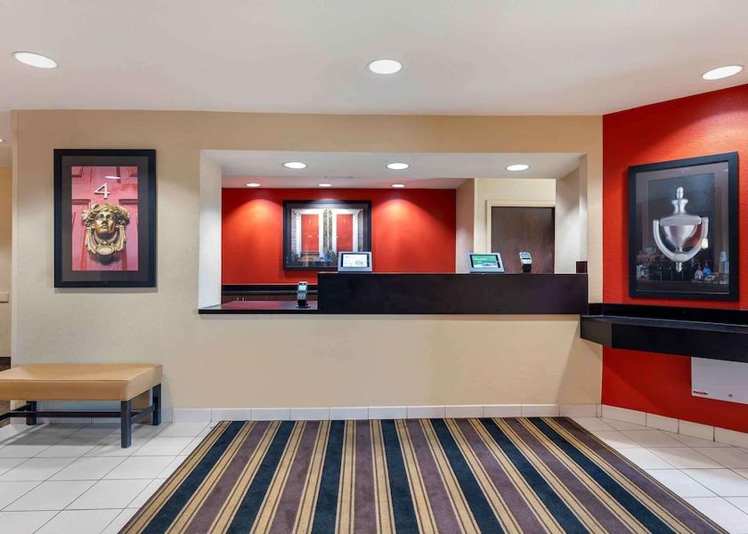 Illinois O'Fallon Lobby