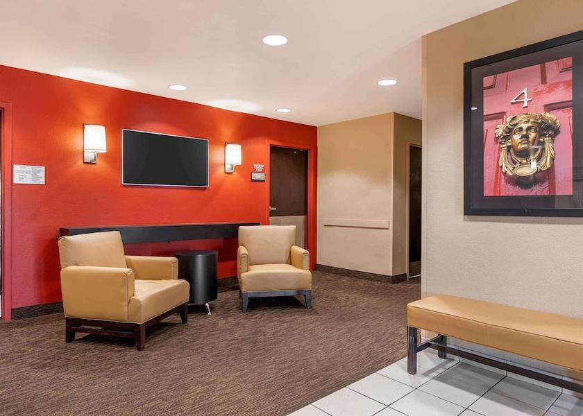 Illinois O'Fallon Lobby