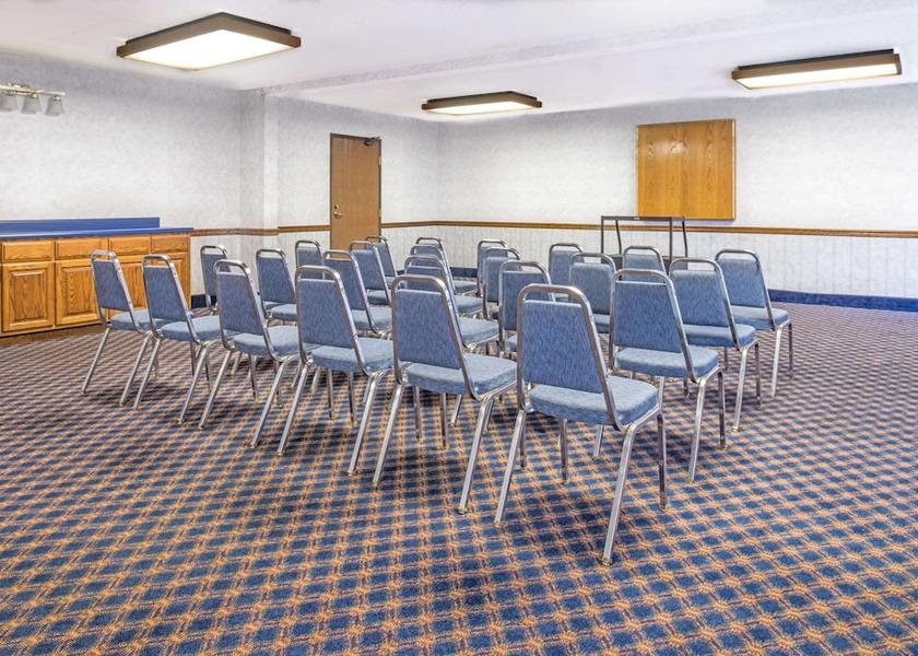 Illinois Granite City Meeting Room