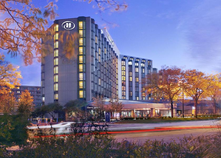 Illinois Rosemont Hotel Exterior