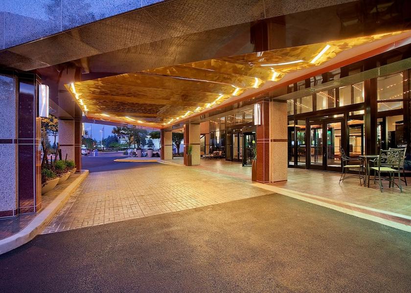 Illinois Rosemont Exterior