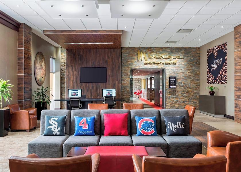 Illinois Schiller Park Lobby