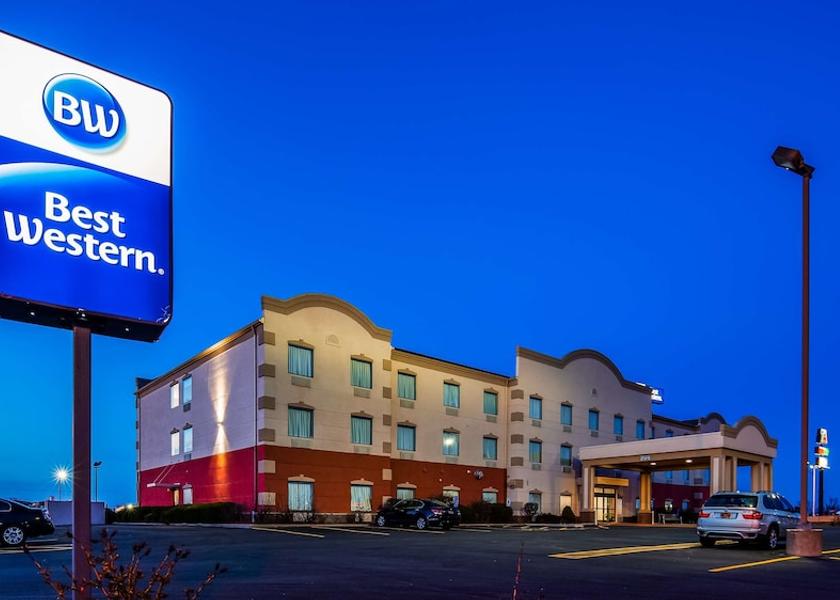 Illinois Troy Exterior Detail