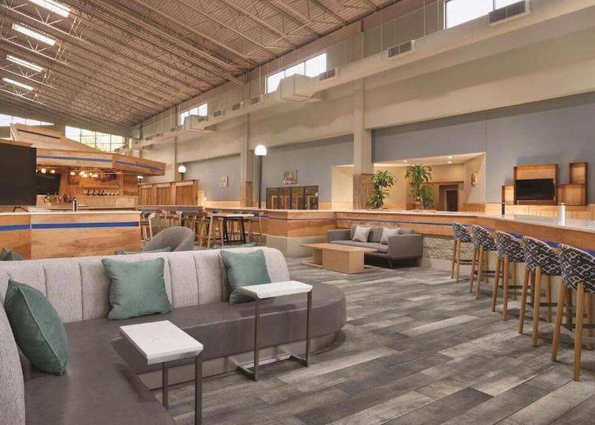 Illinois Urbana Lobby