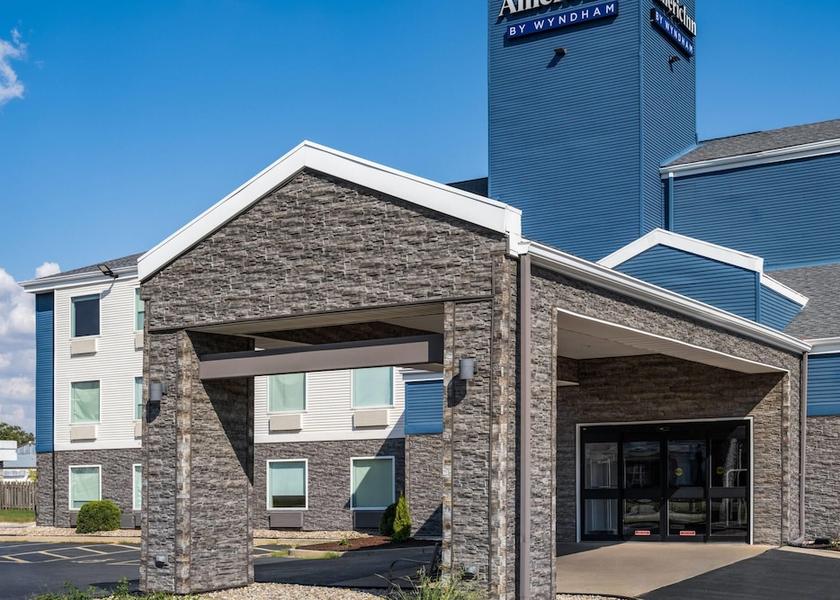 Illinois Urbana Exterior