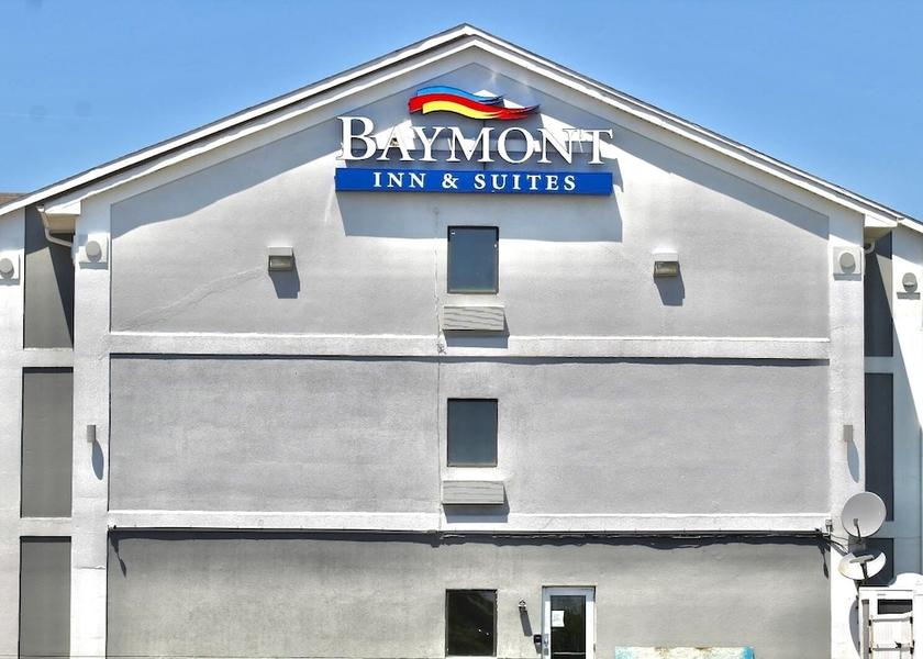 Indiana Anderson Exterior Detail