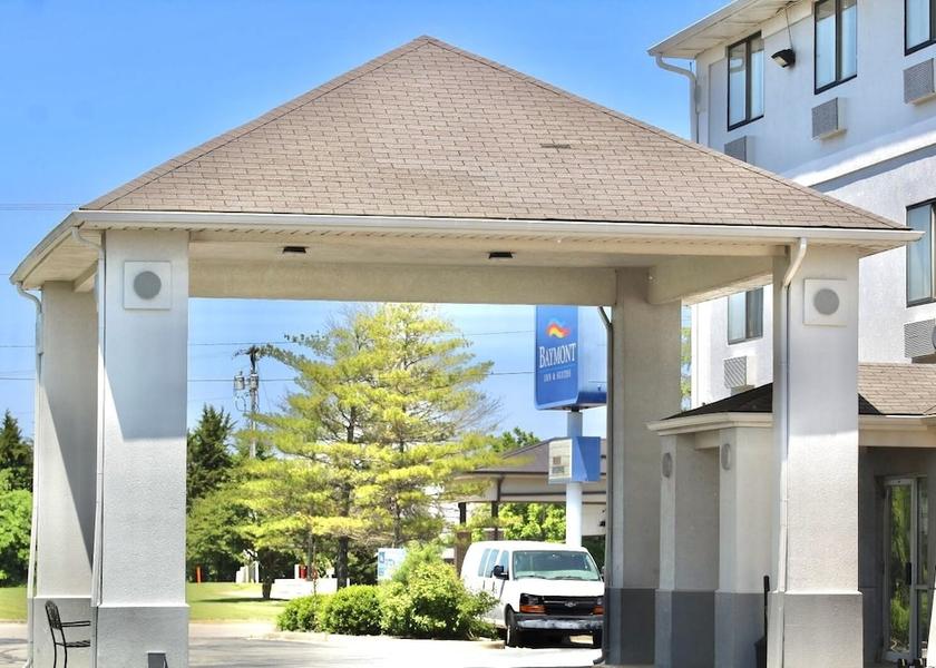 Indiana Anderson Exterior Detail