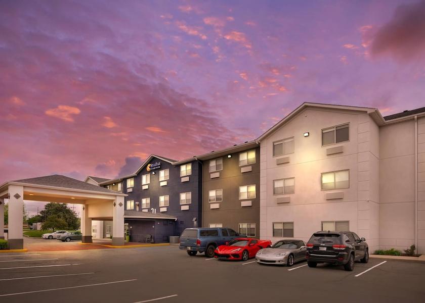 Indiana Greenfield Exterior Detail