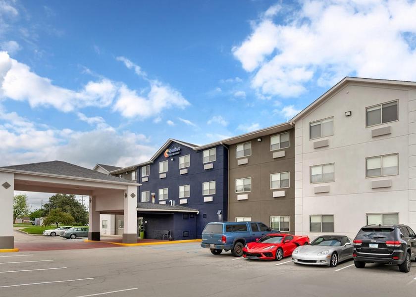 Indiana Greenfield Exterior Detail