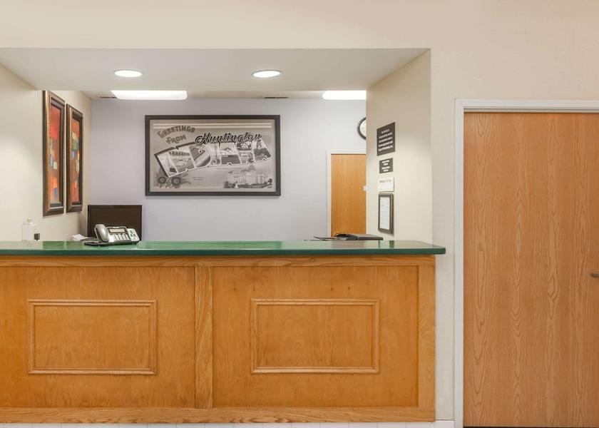 Indiana Huntington Lobby