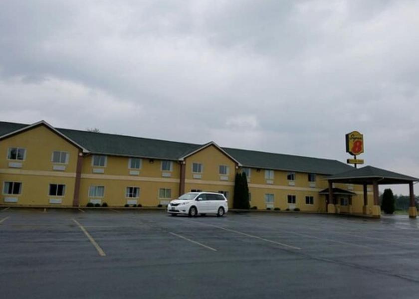 Indiana Huntington Facade