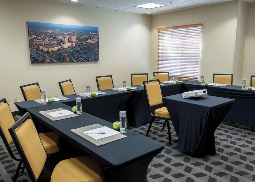Indiana Lafayette Meeting Room