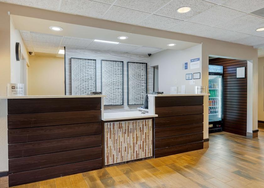 Indiana Warsaw Lobby