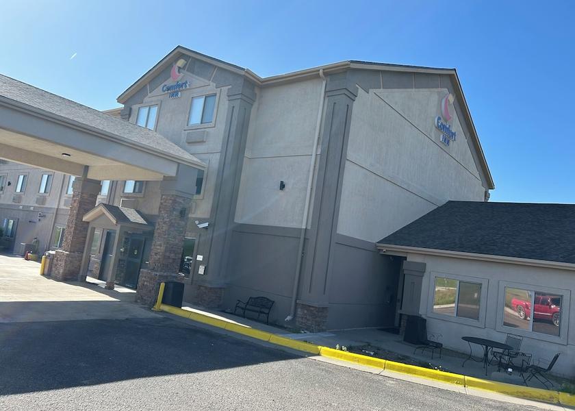 Kansas Garden City Exterior Detail