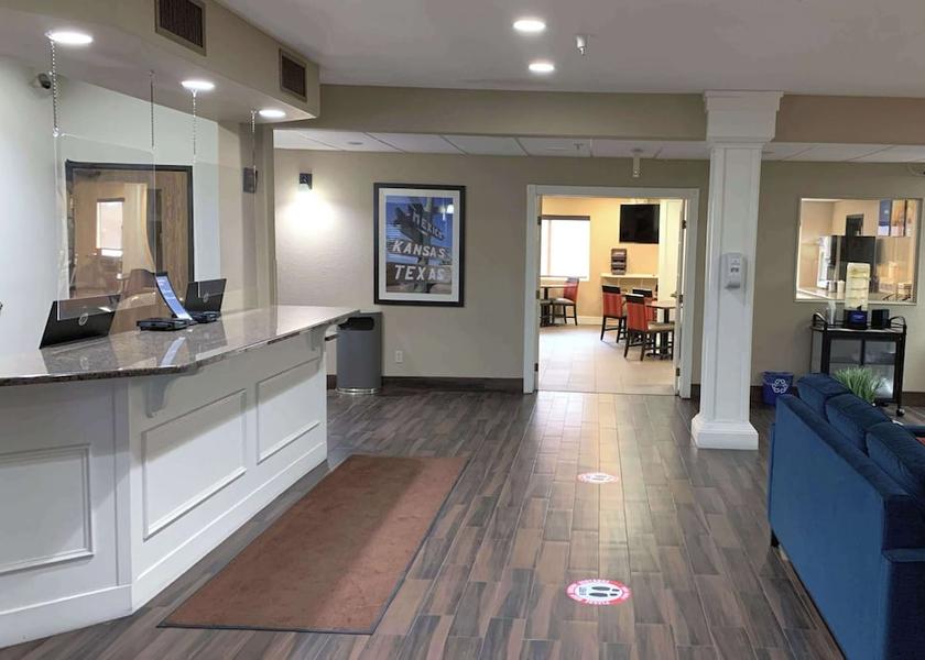 Kansas Garden City Lobby