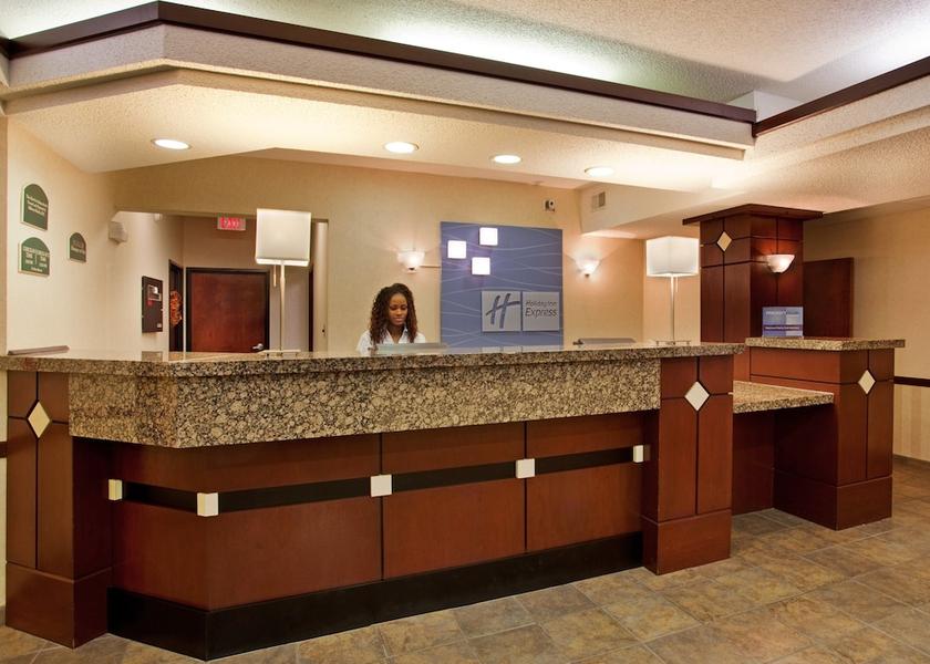 Kansas Lansing Exterior Detail