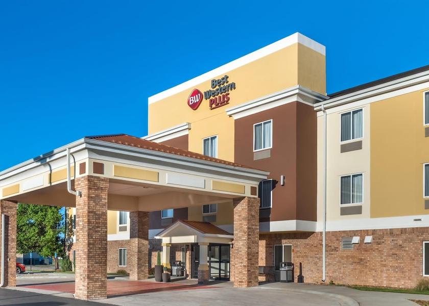 Kansas Liberal Exterior Detail