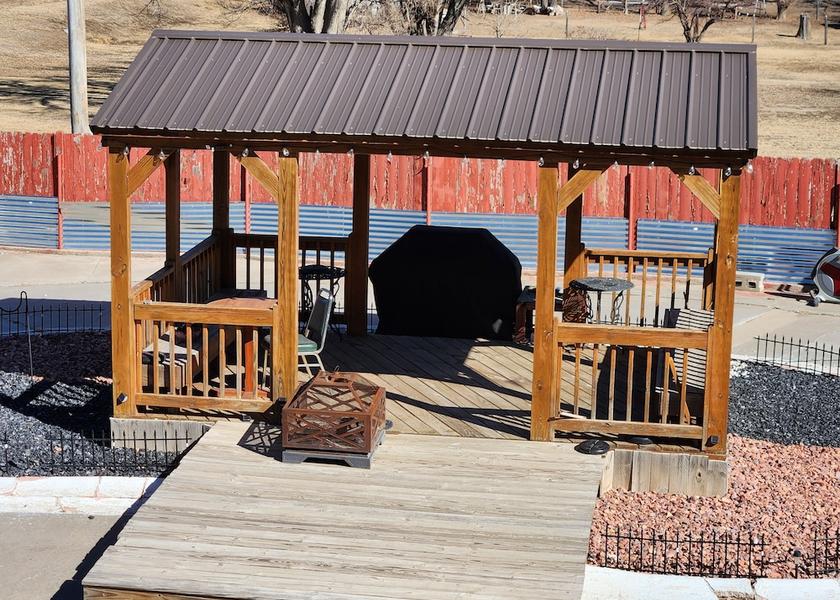 BBQ/picnic area