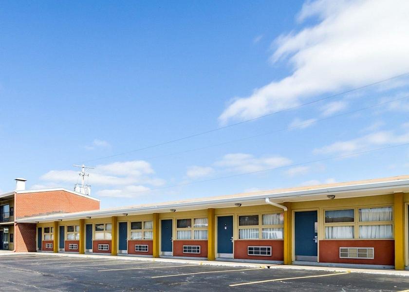 Kansas Topeka Exterior Detail